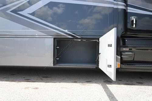 2025 Renegade Rv Explorer 40ERB