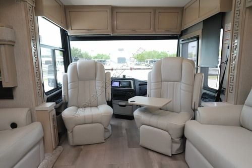 2023 Newmar Ventana 3717