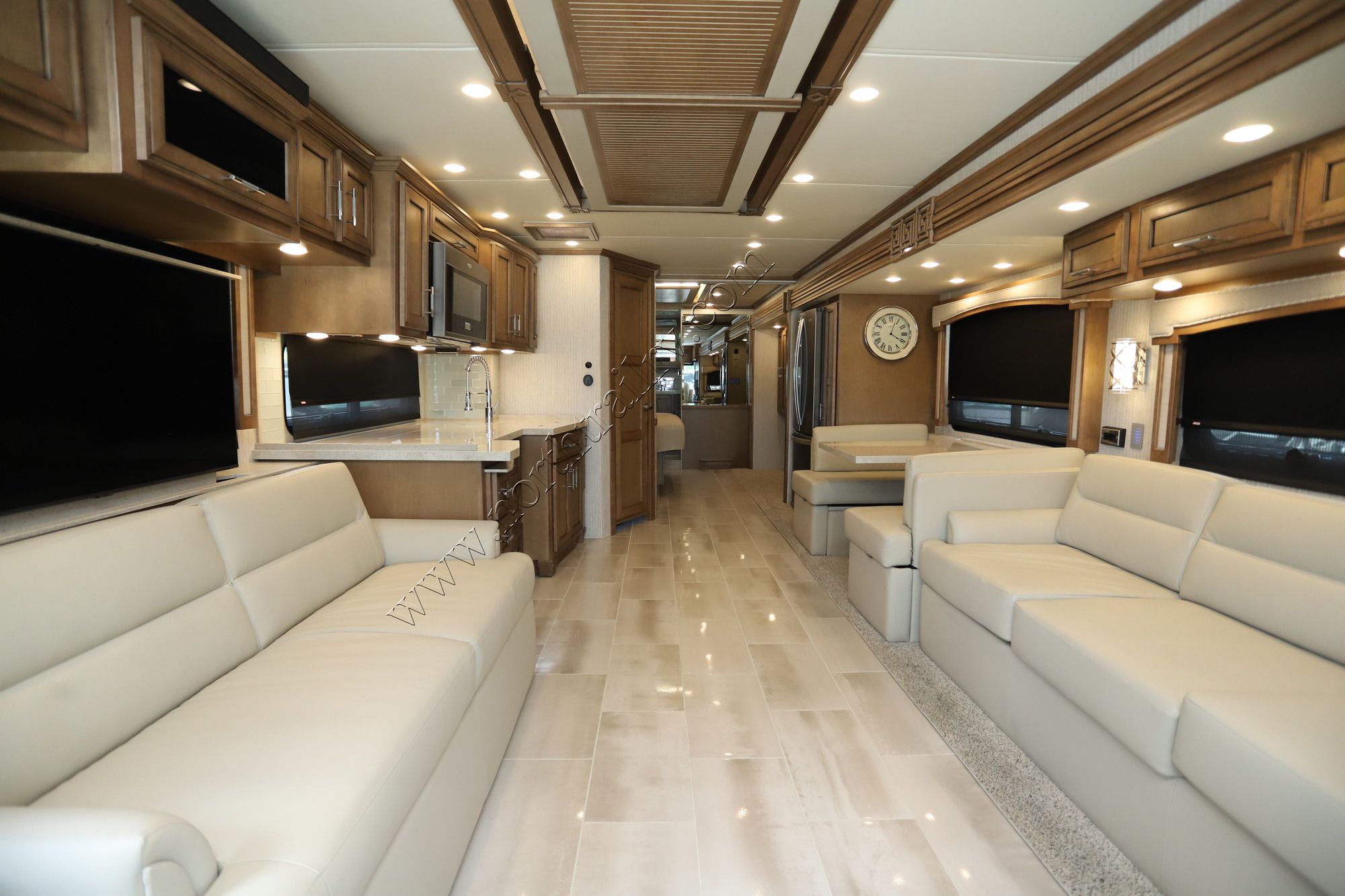 Used 2022 Newmar Ventana 4037 Class A  For Sale