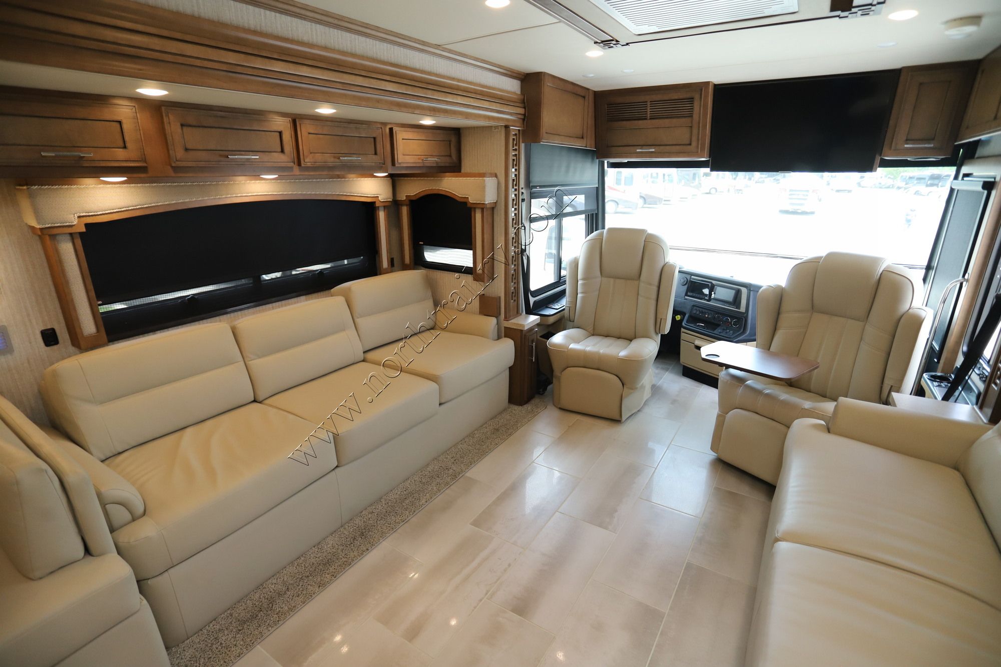 Used 2022 Newmar Ventana 4037 Class A  For Sale
