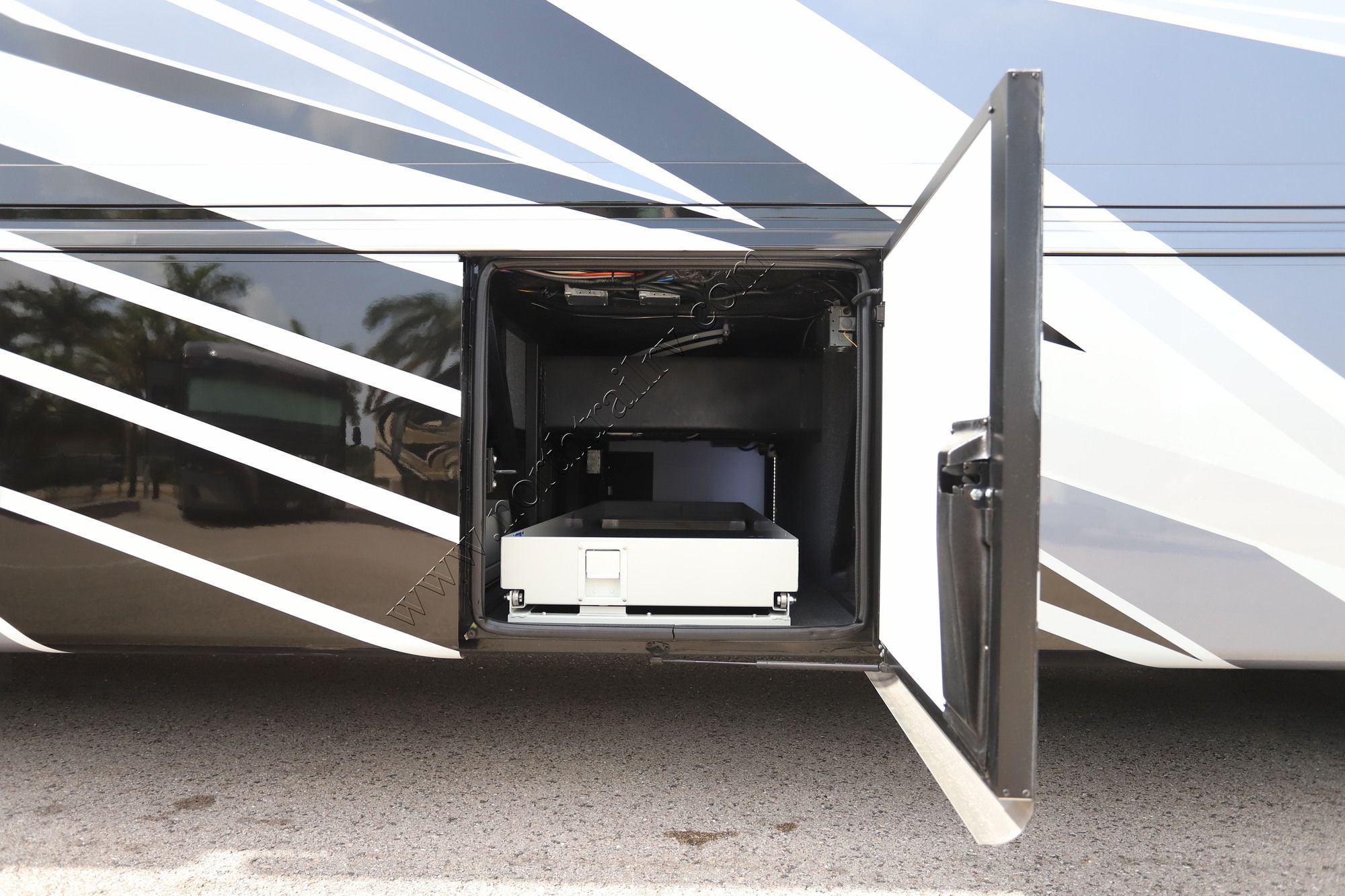 Used 2023 Newmar Ventana 3717 Class A  For Sale