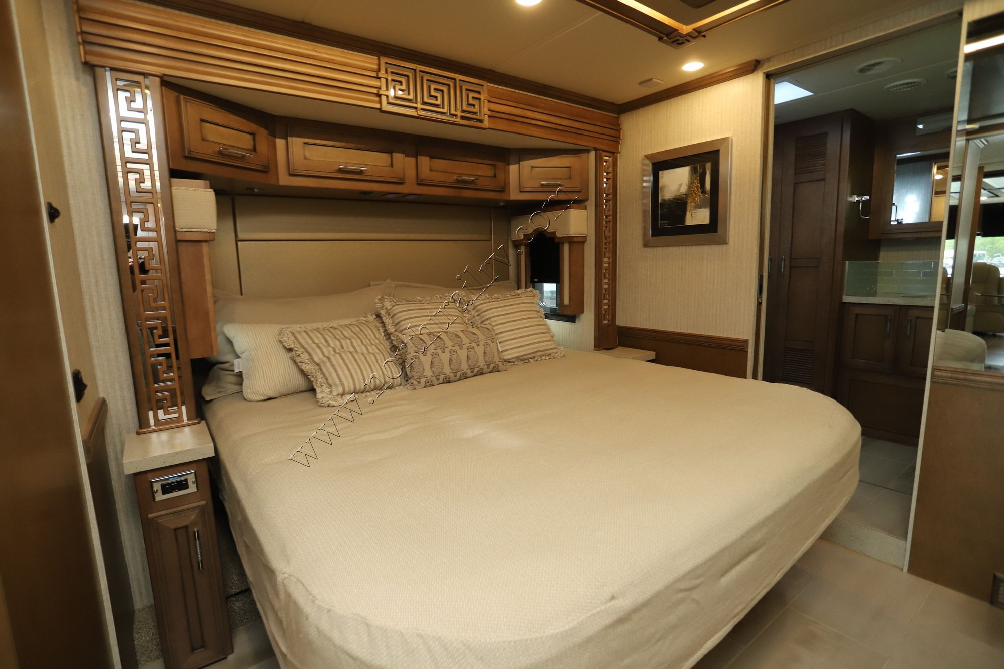 Used 2022 Newmar Ventana 4037 Class A  For Sale