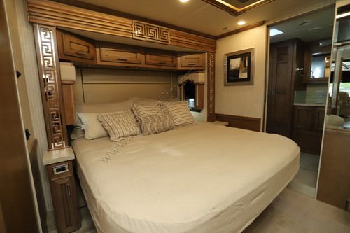 2022 Newmar Ventana 4037