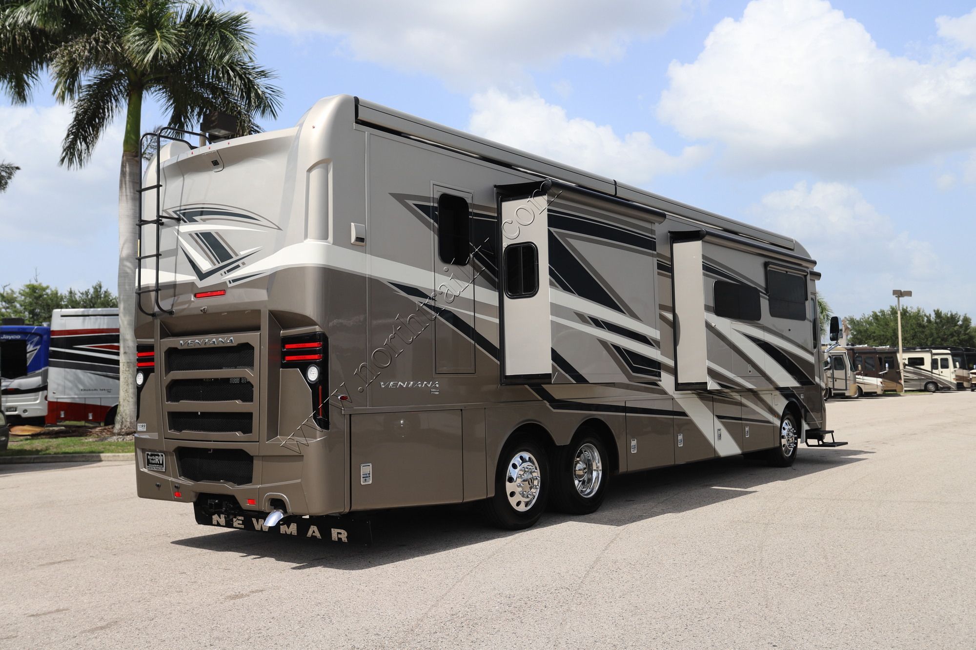 Used 2022 Newmar Ventana 4037 Class A  For Sale