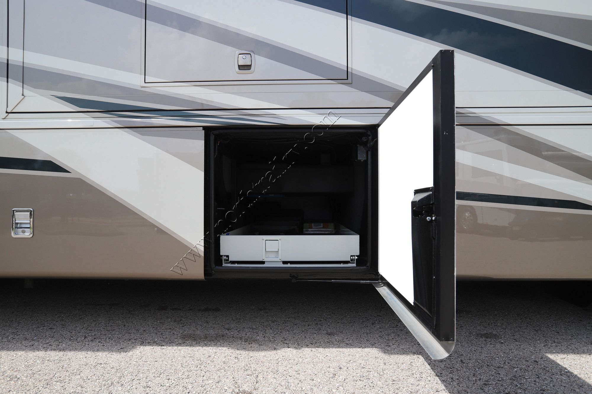 Used 2022 Newmar Ventana 4037 Class A  For Sale