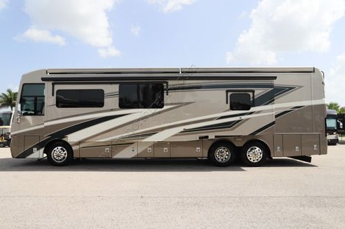 2022 Newmar Ventana 4037