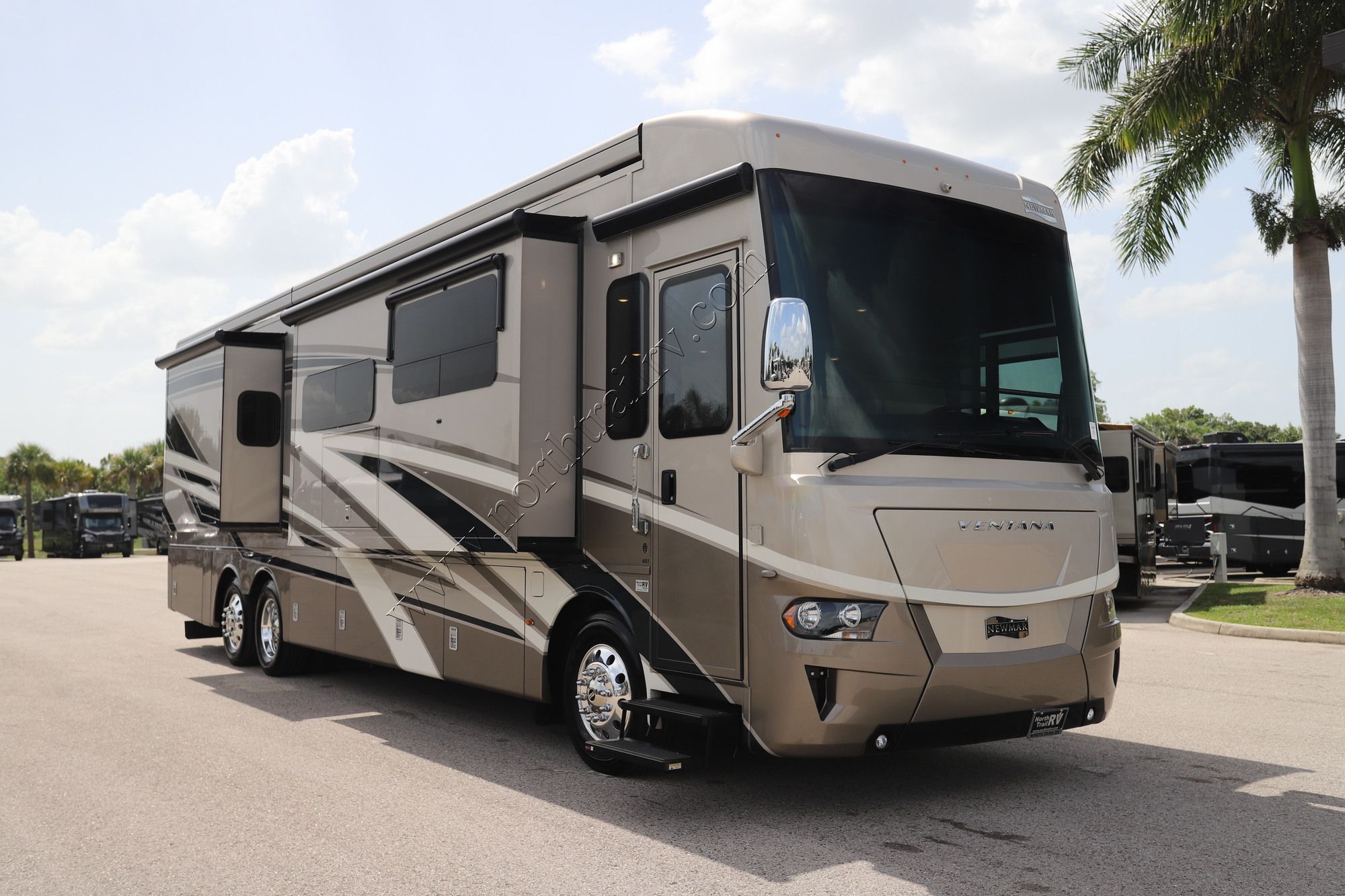 Used 2022 Newmar Ventana 4037 Class A  For Sale