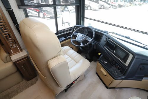 2022 Newmar Ventana 4037