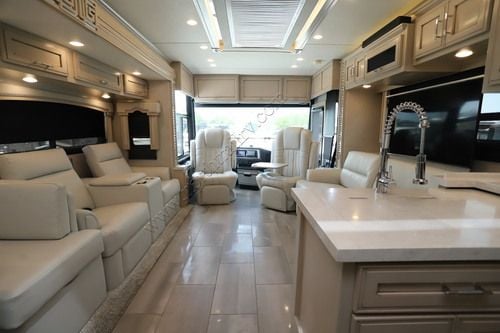 2023 Newmar Ventana 3717