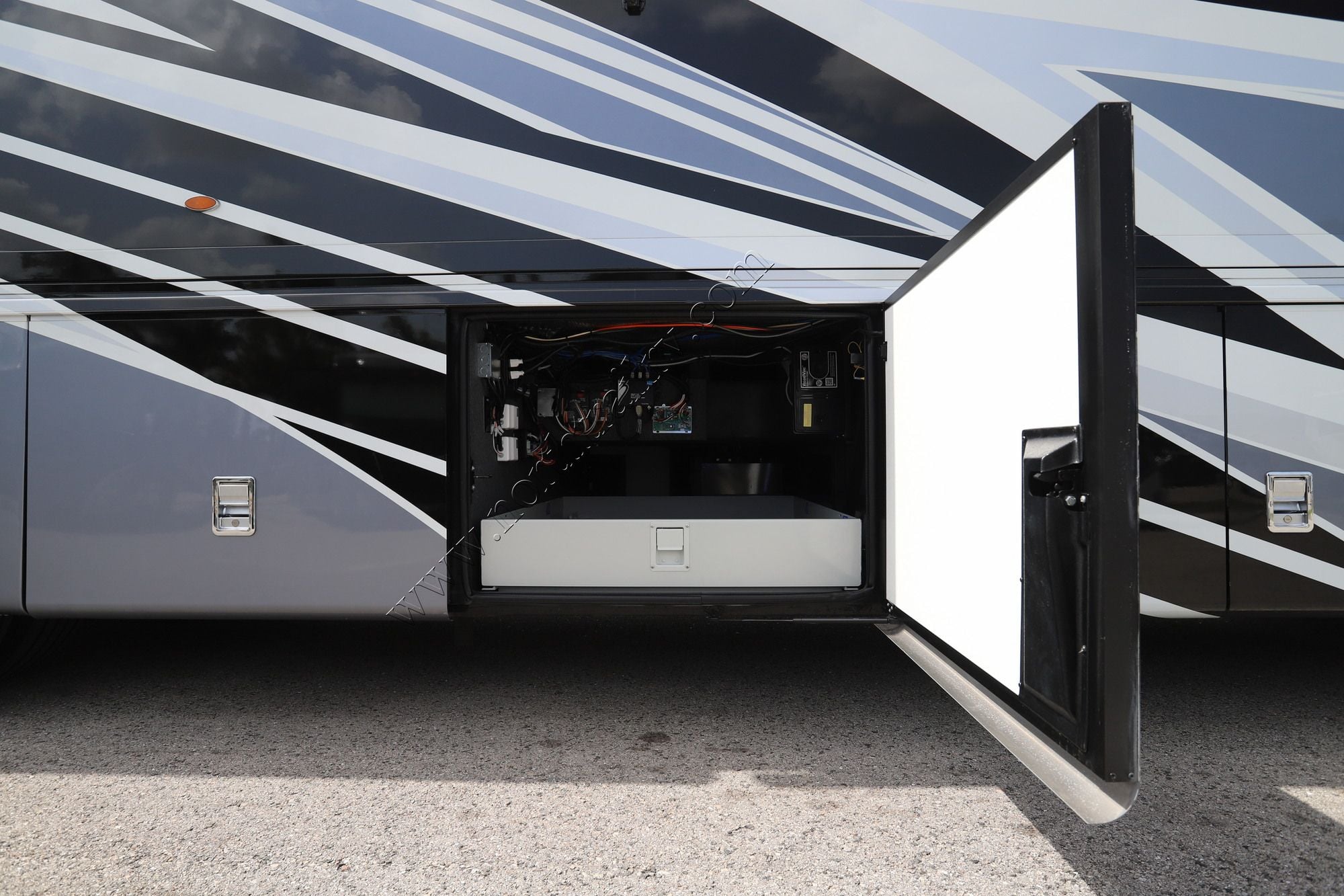 Used 2023 Newmar Ventana 3717 Class A  For Sale