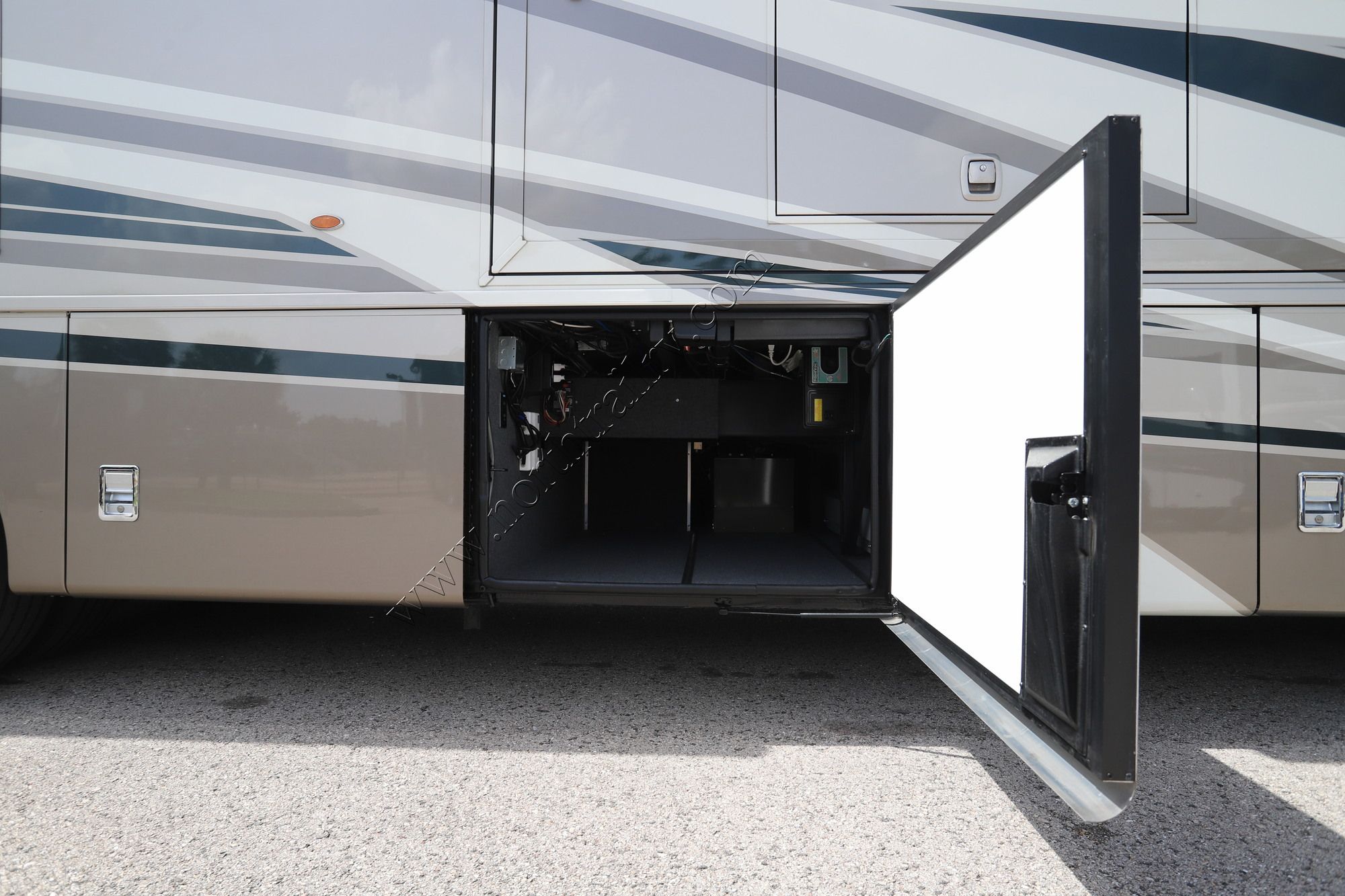 Used 2022 Newmar Ventana 4037 Class A  For Sale