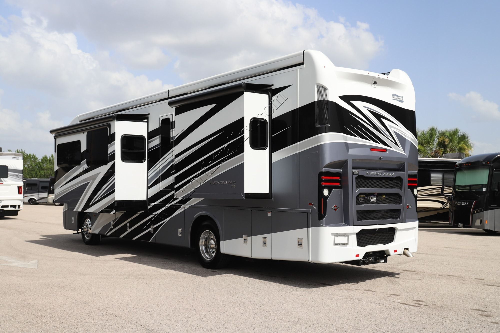 Used 2023 Newmar Ventana 3717 Class A  For Sale