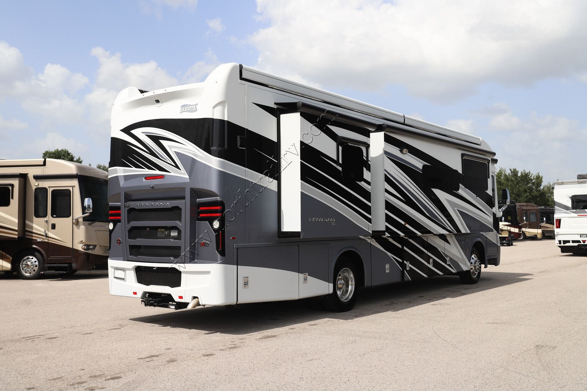 Used 2023 Newmar Ventana 3717 Class A  For Sale