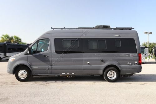 2020 Winnebago Era 70KL