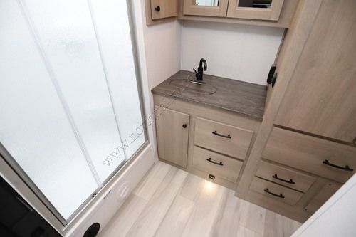 2025 Forest River Sunseeker 2400MBS