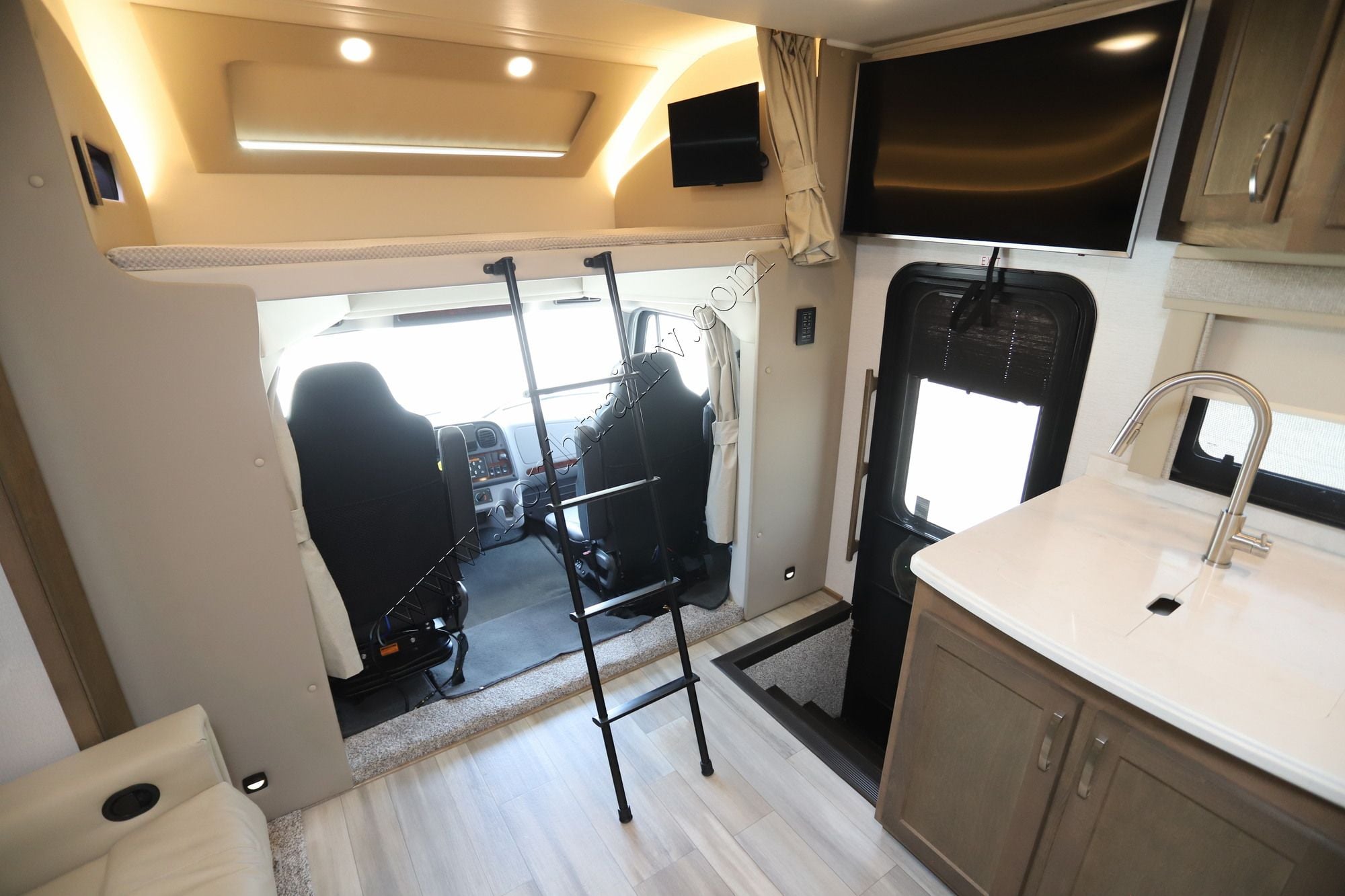Used 2023 Renegade Rv Valencia 38RB Super C  For Sale