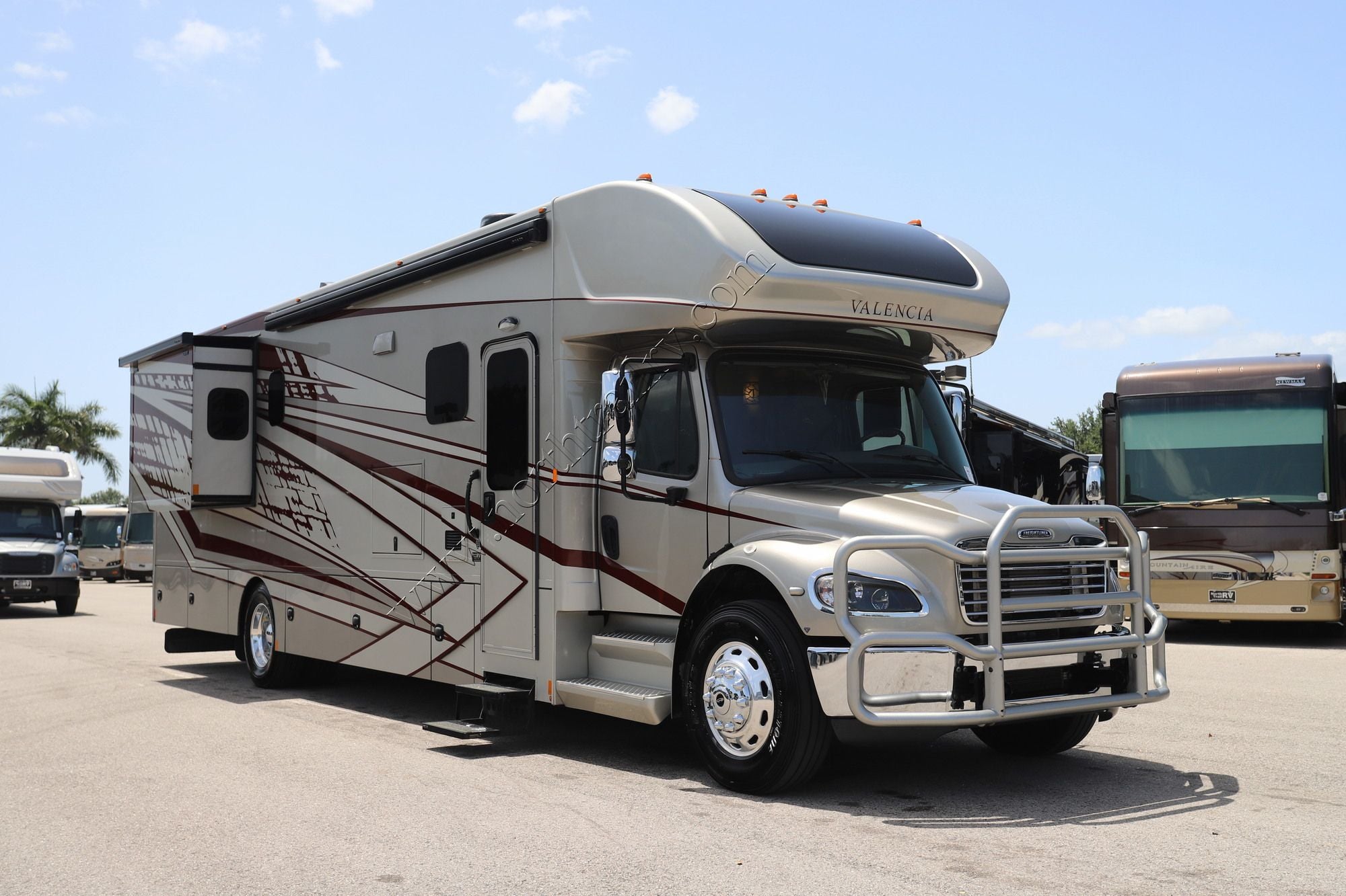 Used 2023 Renegade Rv Valencia 38RB Super C  For Sale