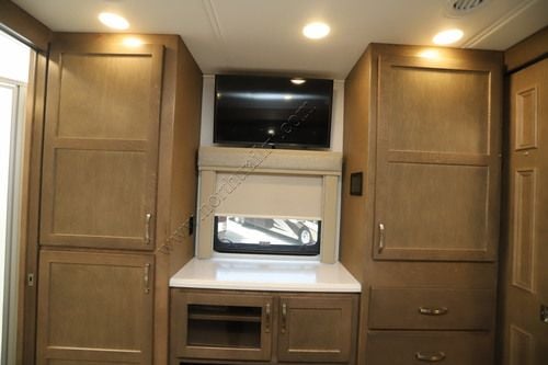 2023 Renegade Rv Valencia 38RB