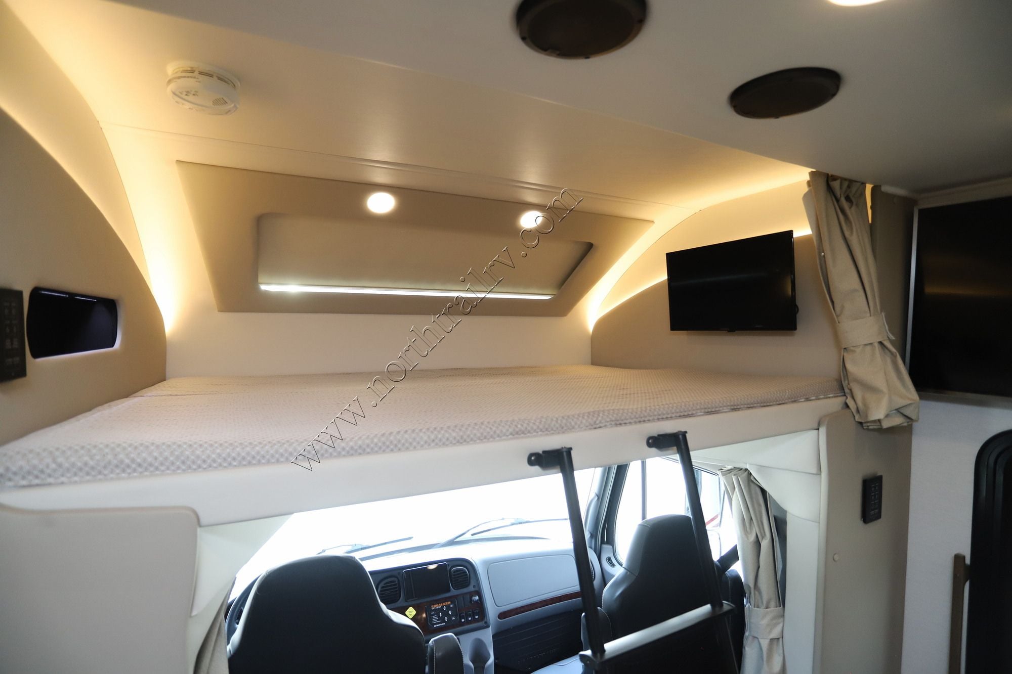 Used 2023 Renegade Rv Valencia 38RB Super C  For Sale