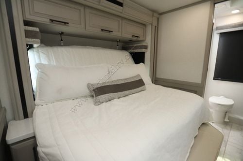 2027 Jayco Seneca Prestige 37K Super C