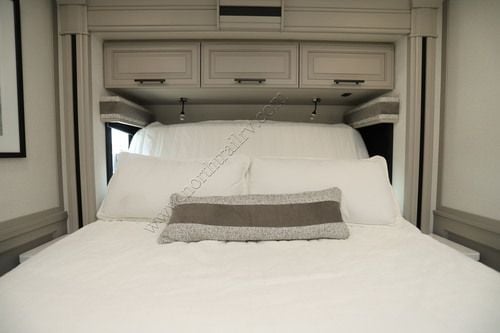 2027 Jayco Seneca Prestige 37K Super C