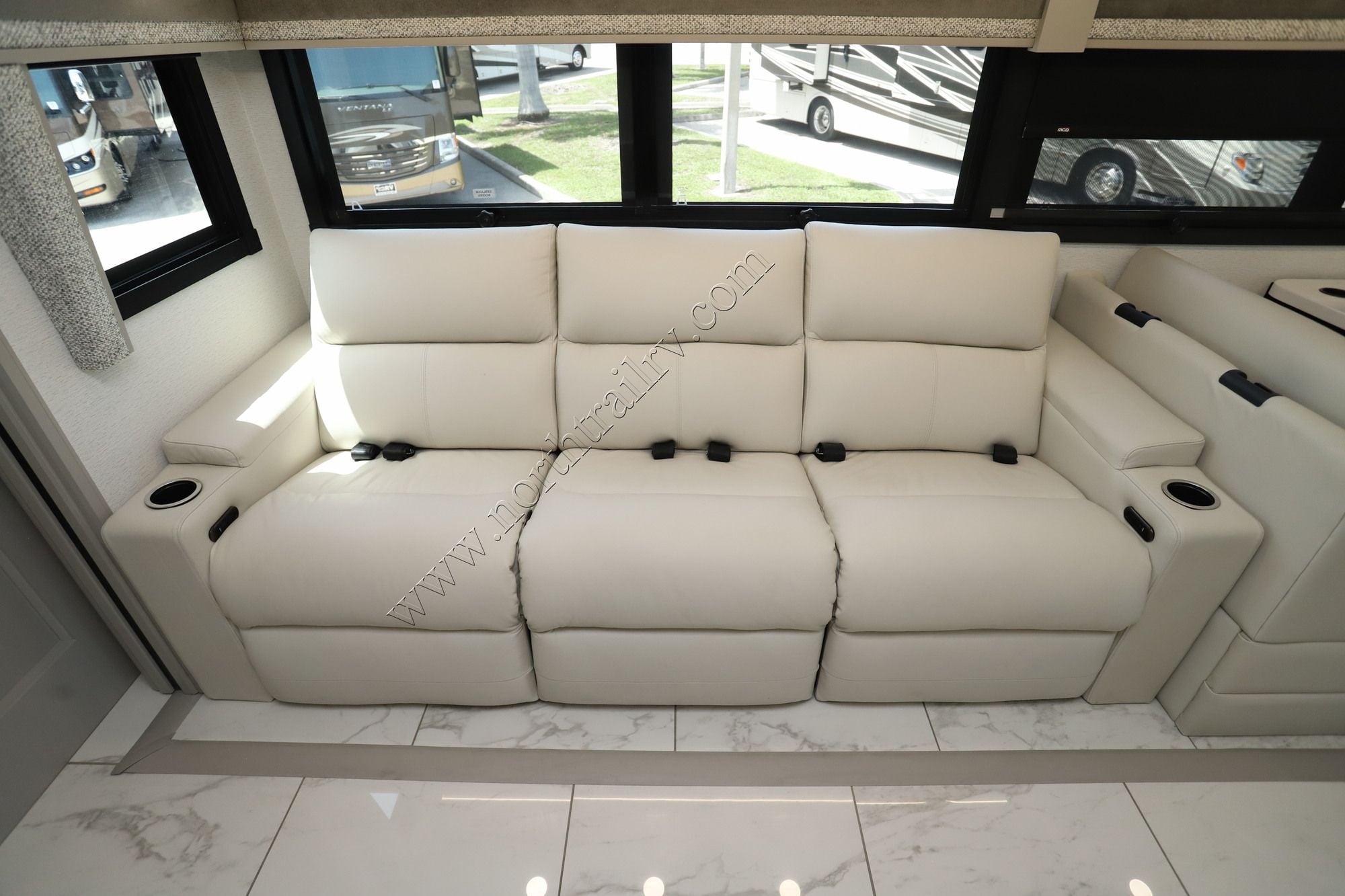 New 2027 Jayco Seneca Prestige 37K Super C  For Sale