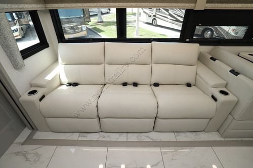 2027 Jayco Seneca Prestige 37K Super C
