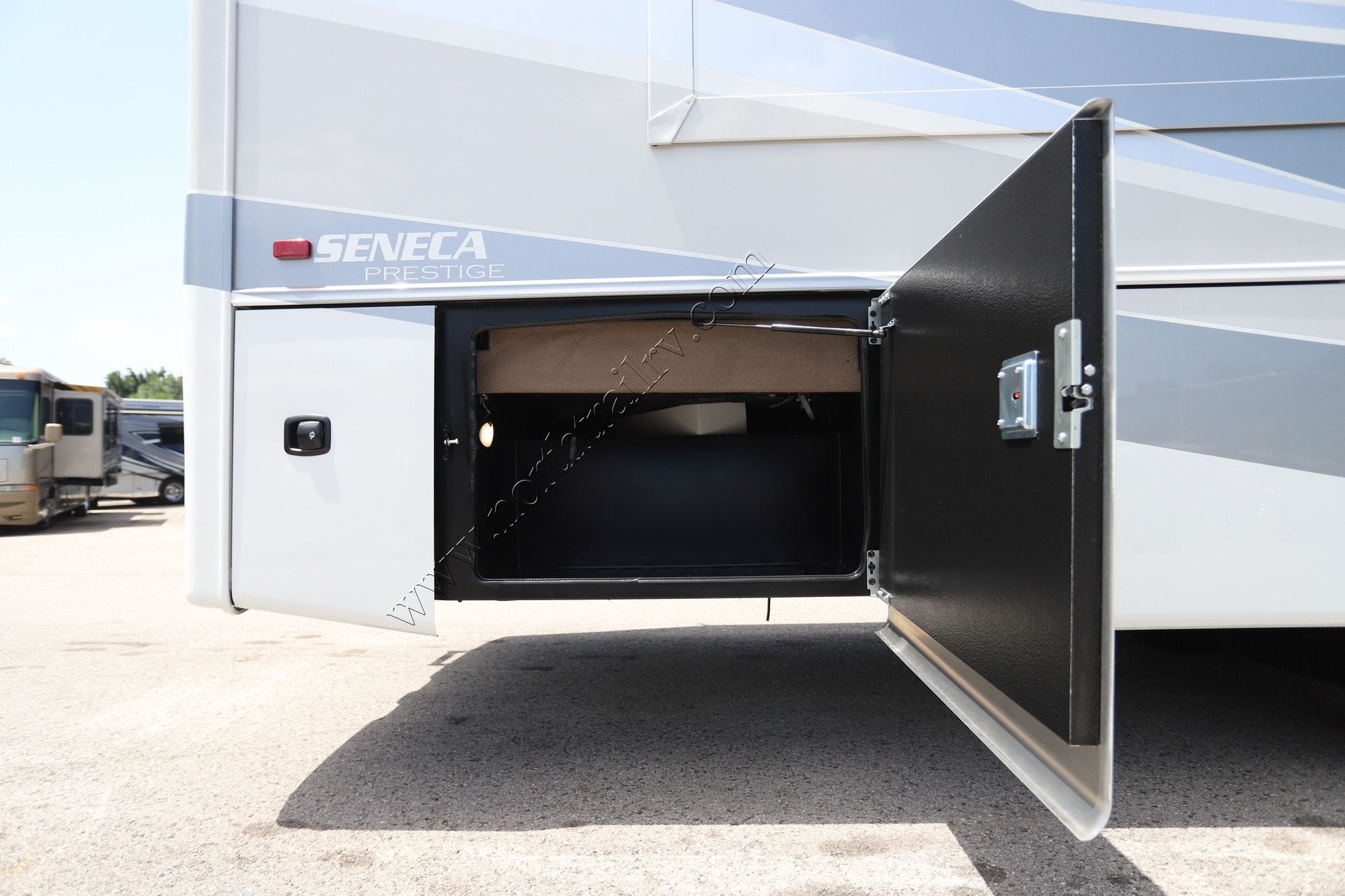 New 2027 Jayco Seneca Prestige 37K Super C  For Sale
