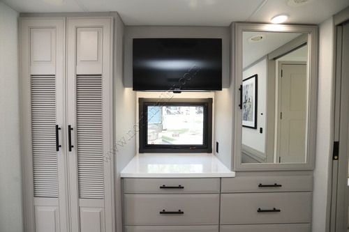 2027 Jayco Seneca Prestige 37K Super C