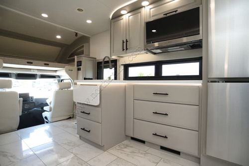 2027 Jayco Seneca Prestige 37K Super C