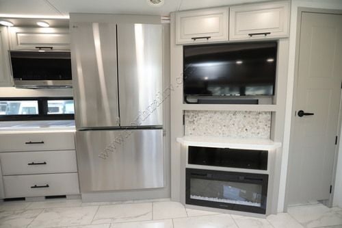 2027 Jayco Seneca Prestige 37K Super C