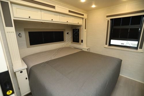 2027 Tiffin Motor Homes Allegro Bay 34DB