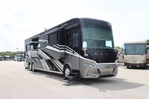 2022 Newmar Essex 4551