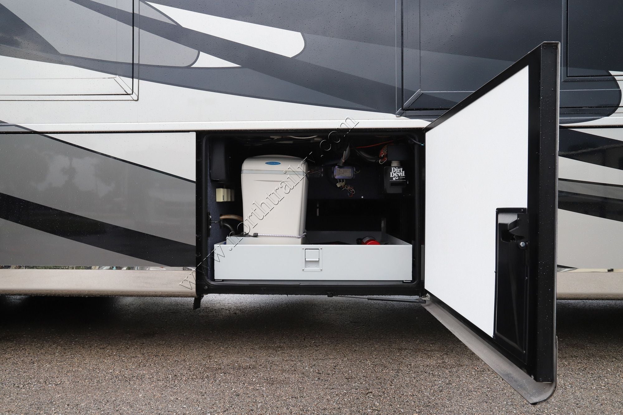 Used 2017 Newmar Mountain Aire 4519 Class A  For Sale