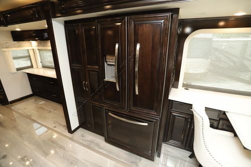 2022 Newmar Essex 4551