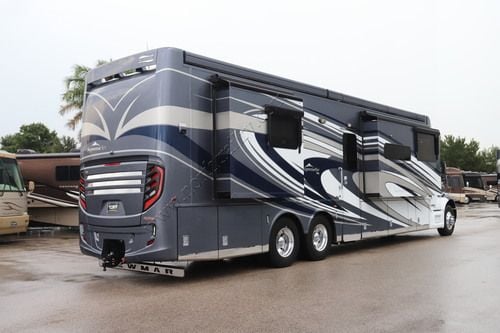 2021 Newmar Supreme Aire 4575