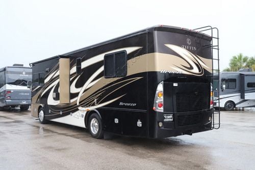 2018 Tiffin Motor Homes Breeze 32BR