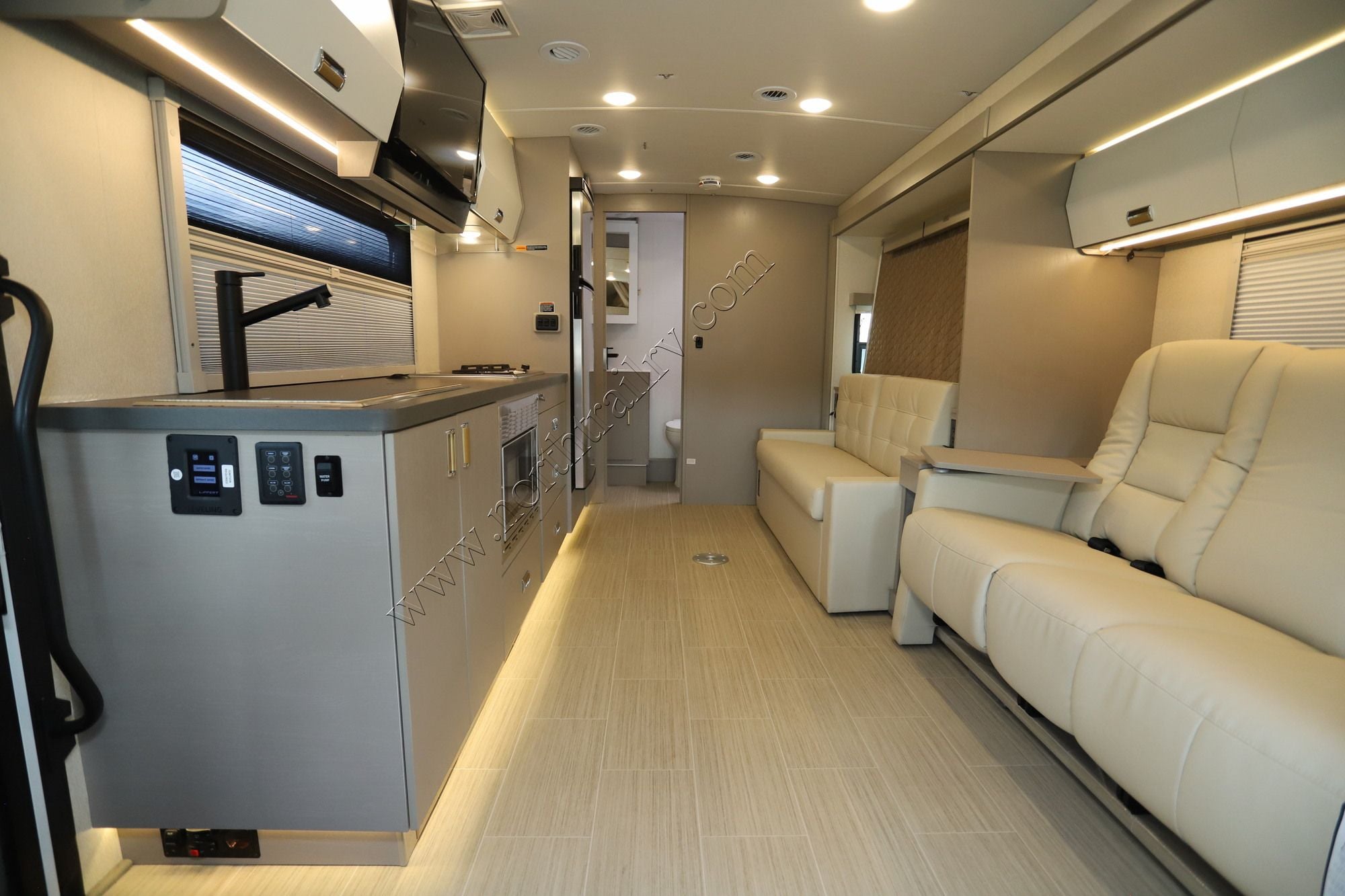 Used 2026 Winnebago Navion 24D Class C  For Sale