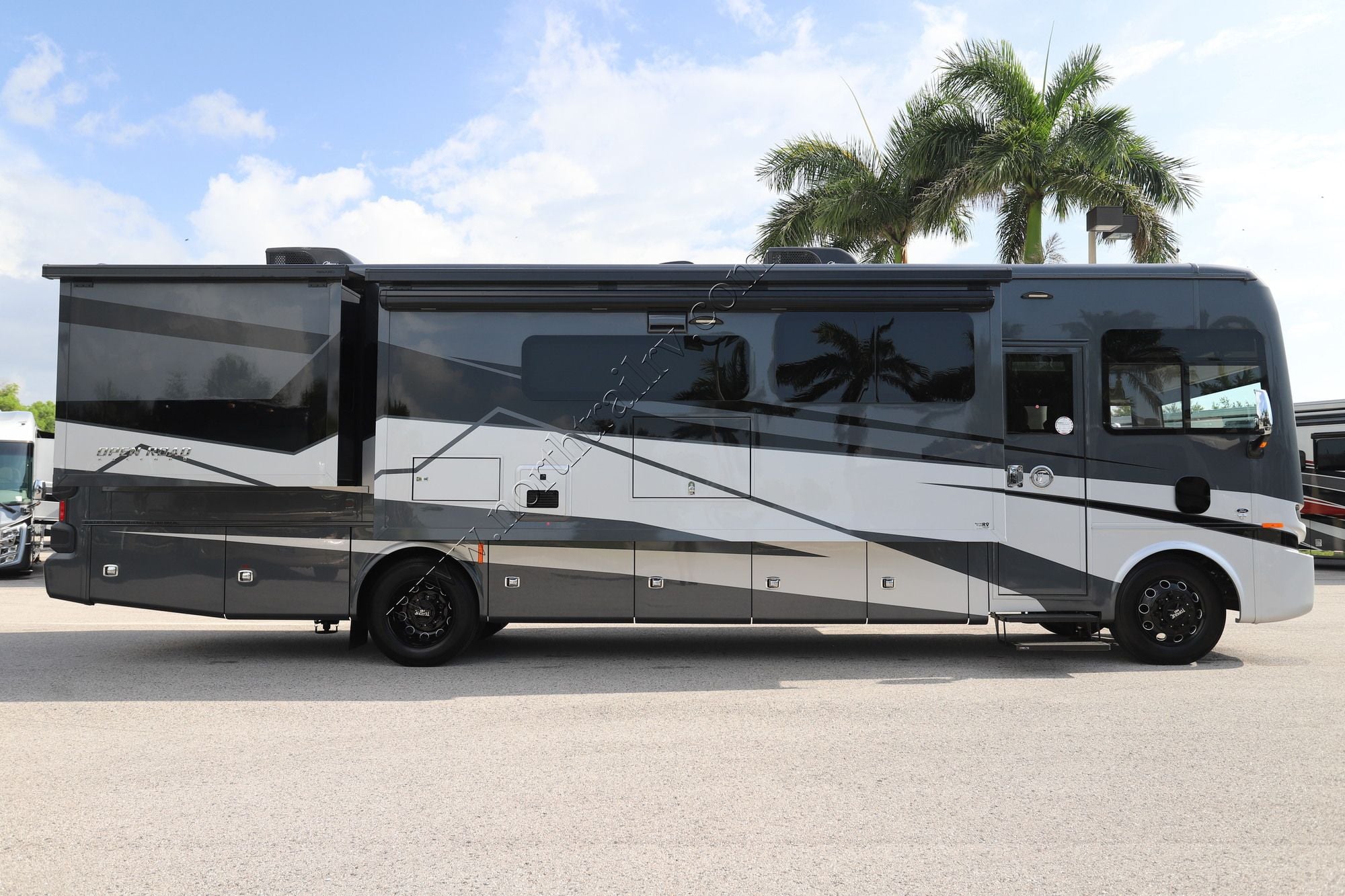 New 2027 Tiffin Motor Homes Allegro 34PA Class A  For Sale
