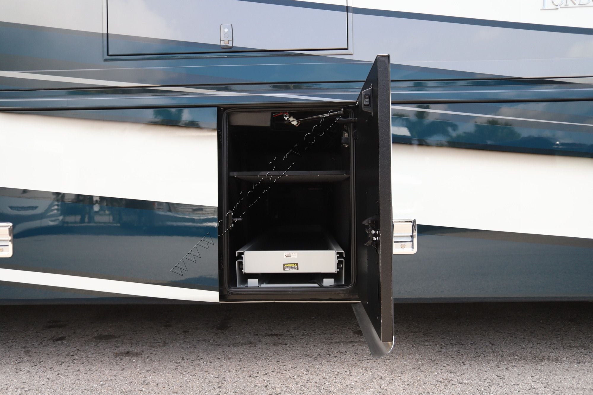 New 2027 Newmar London Aire 4595 Class A  For Sale