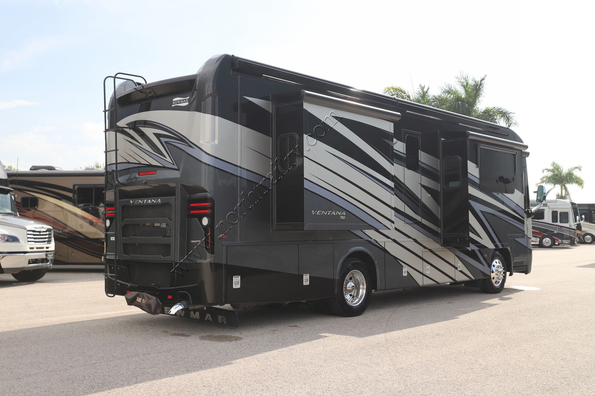 Used 2023 Newmar Ventana 3407 Class A  For Sale