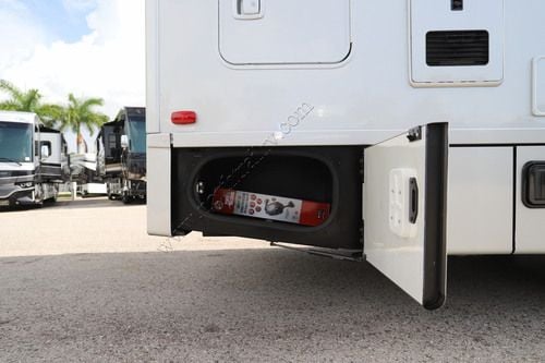 2026 Winnebago Navion 24D