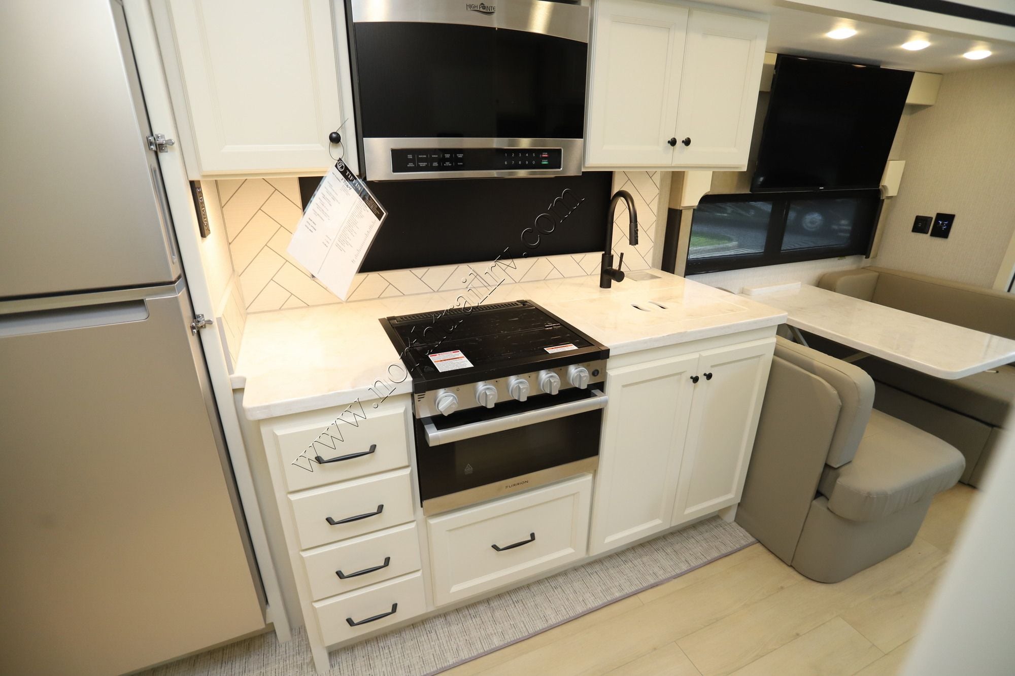 New 2027 Tiffin Motor Homes Allegro 29NA Class A  For Sale