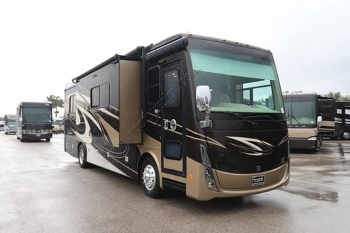 2018 Tiffin Motor Homes Breeze 32BR