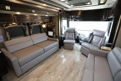 2017 Newmar Mountain Aire 4519