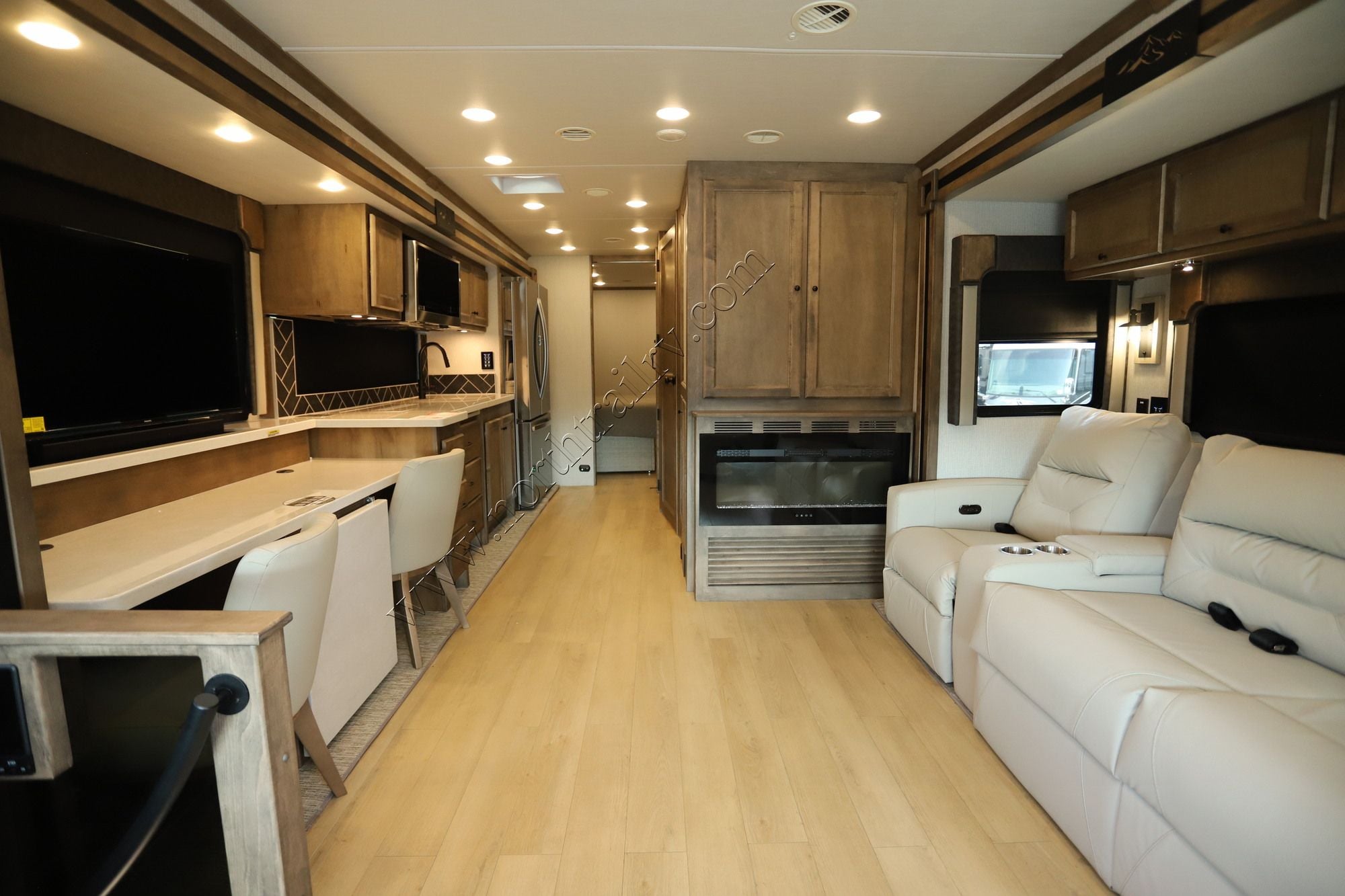 New 2027 Tiffin Motor Homes Allegro 34PA Class A  For Sale
