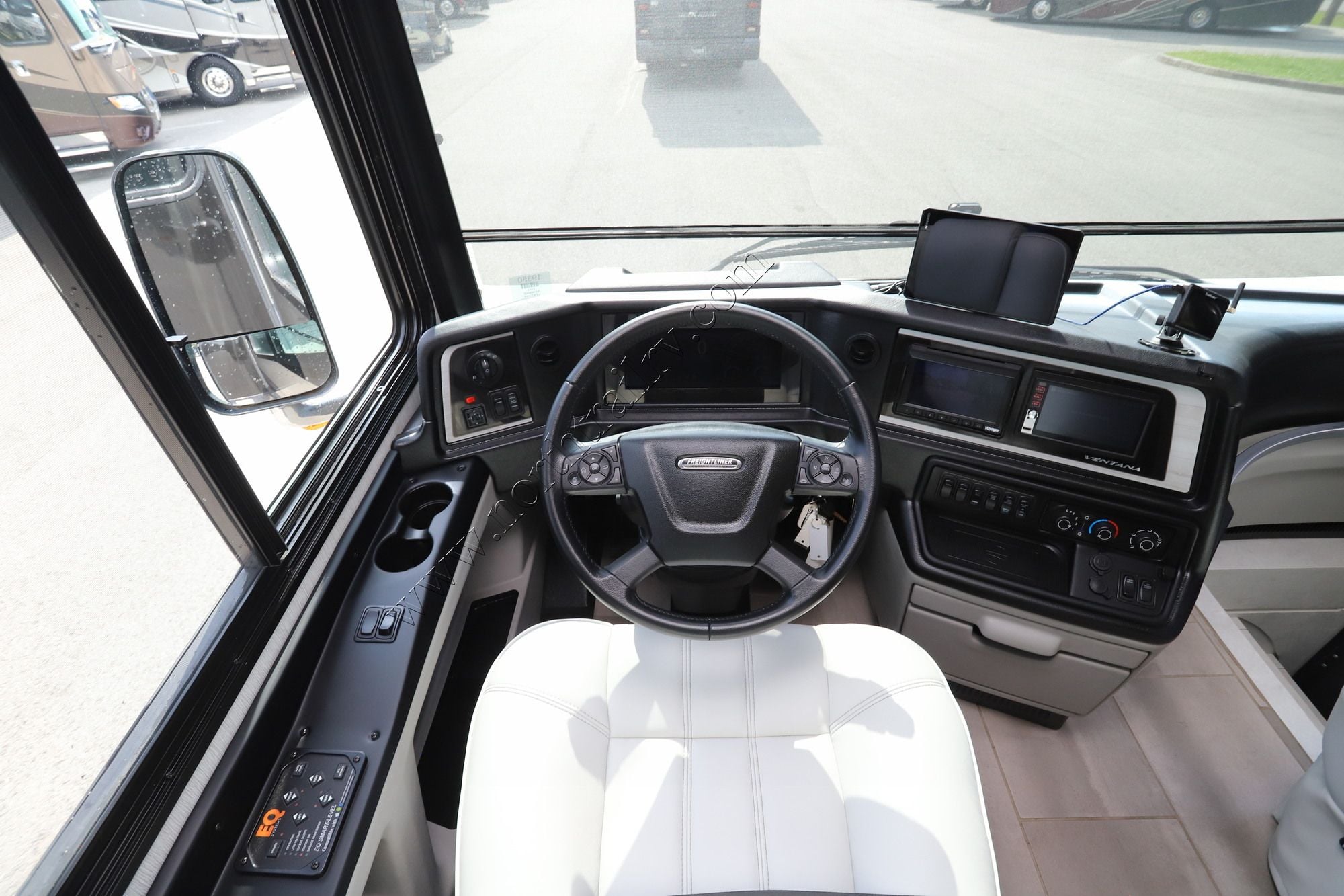 Used 2023 Newmar Ventana 3407 Class A  For Sale