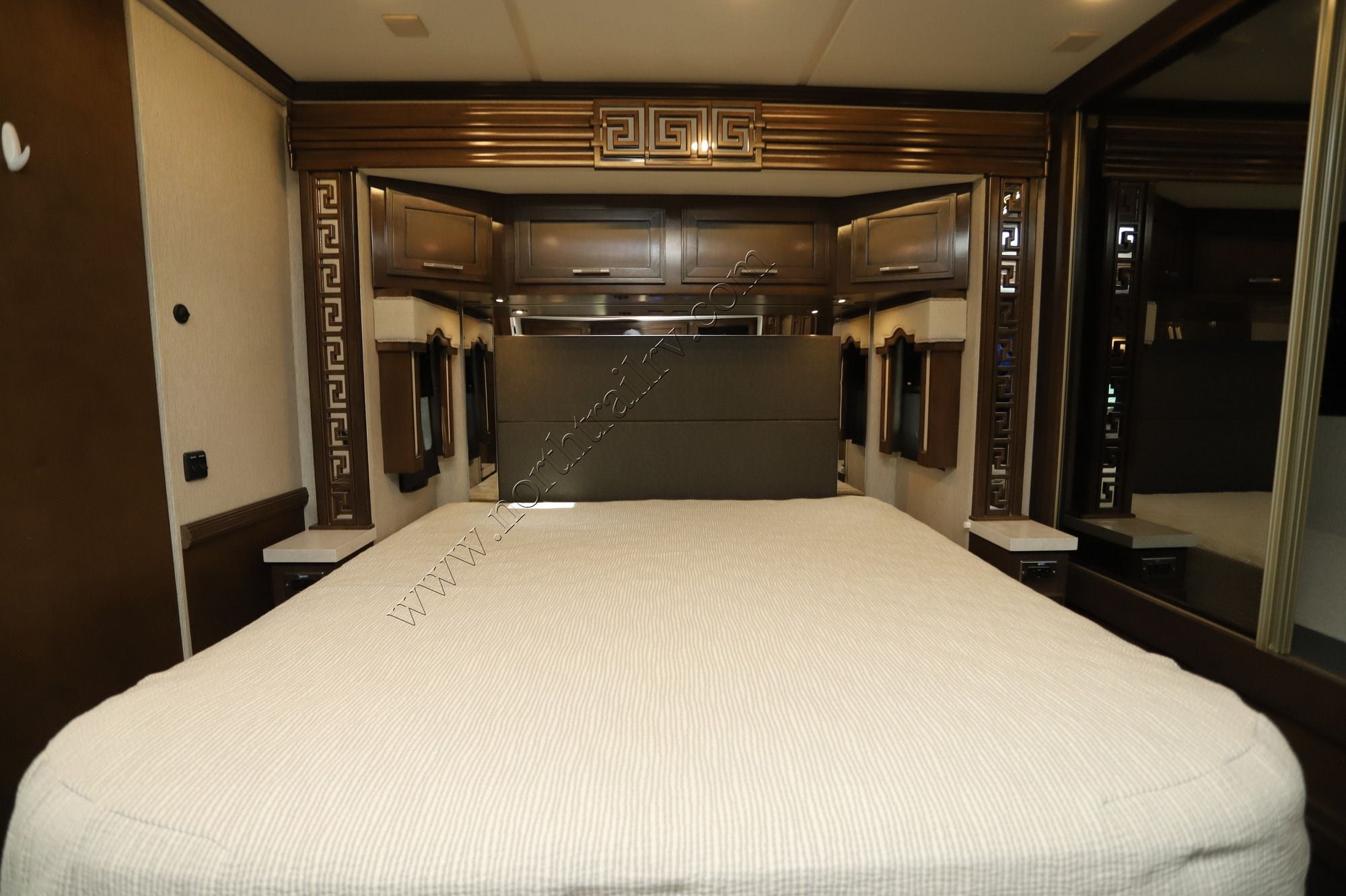Used 2023 Newmar Ventana 3407 Class A  For Sale