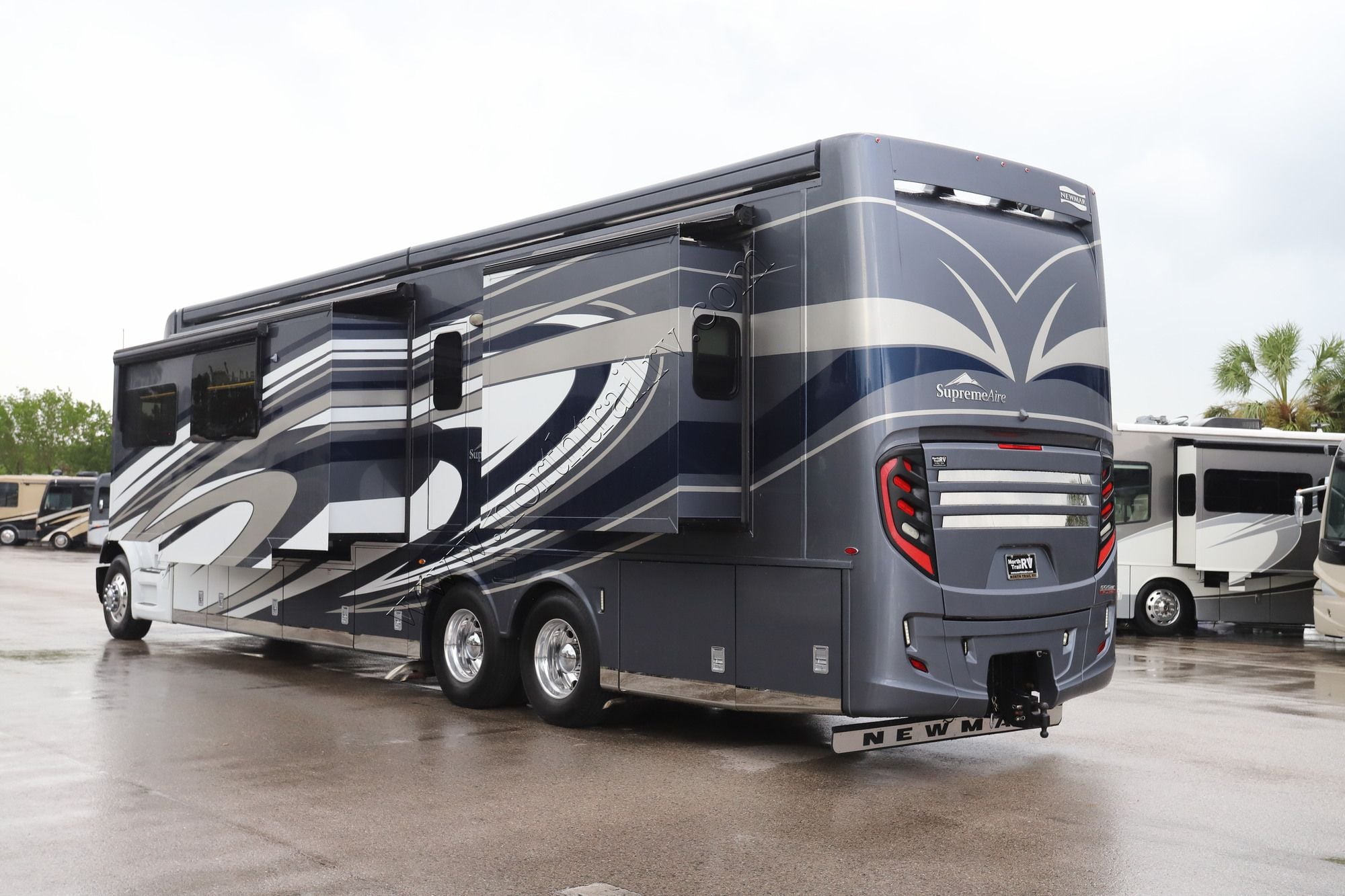 Used 2021 Newmar Supreme Aire 4575 Super C  For Sale