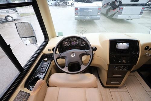 2018 Tiffin Motor Homes Breeze 32BR